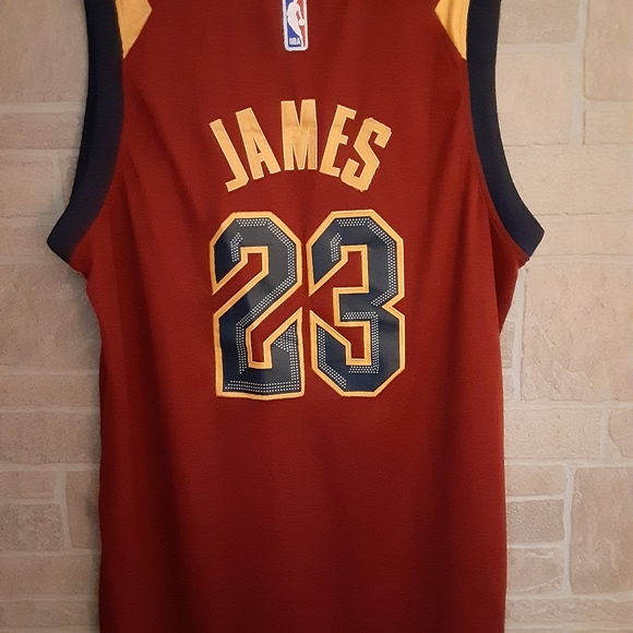 2017 NWT LEBRON JAMES JERSEY - Picture 2 of 3